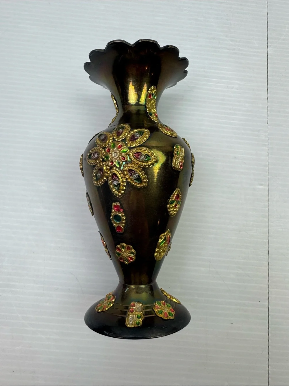 Indian? Iridescent Brass Vase Enamel Gem Medallion Scalloped Rim 6” Decor VTG